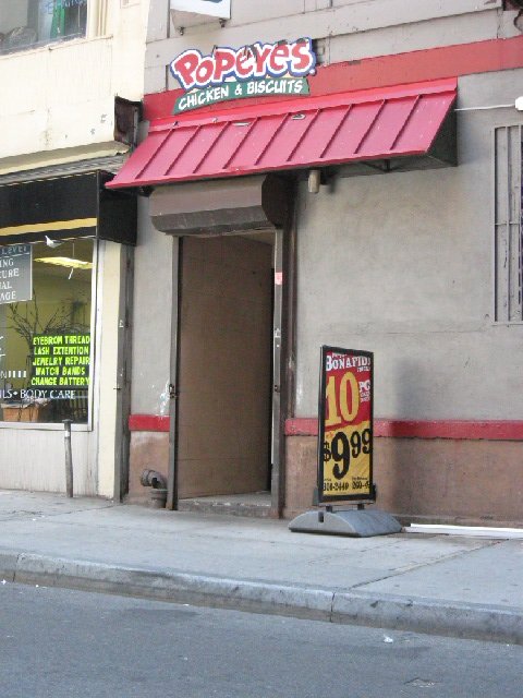 We wanted to get into this Popeyes on Ann St. but couldnt because of this one step.